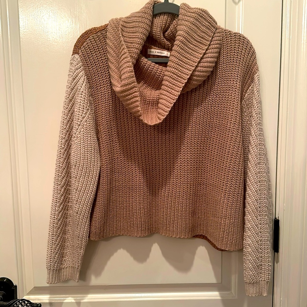Moon&Madison sweater